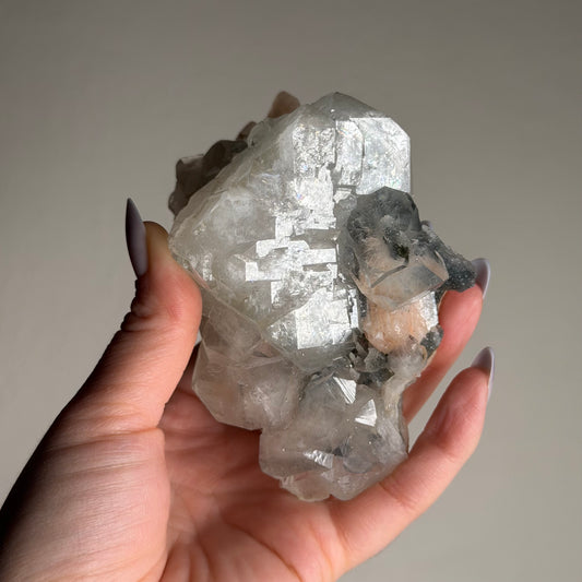 apophyllite with stilbite & black chalcedony