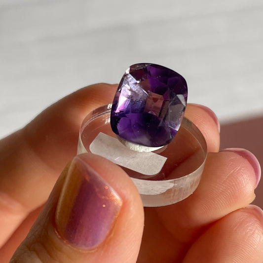 amethyst gem l