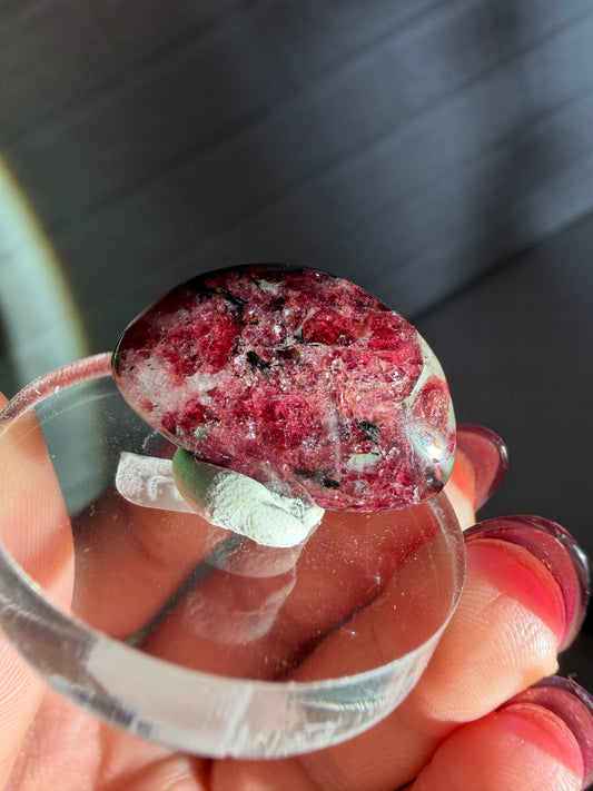 eudialyte cabochon c