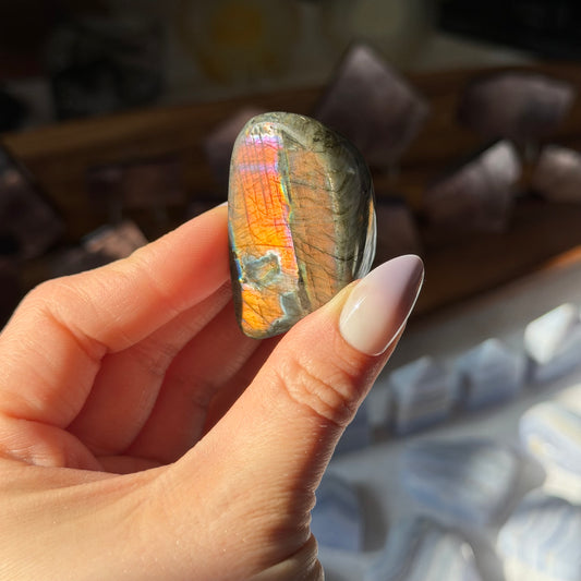 labradorite freeform o