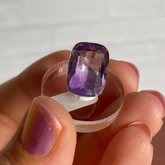 amethyst gem g