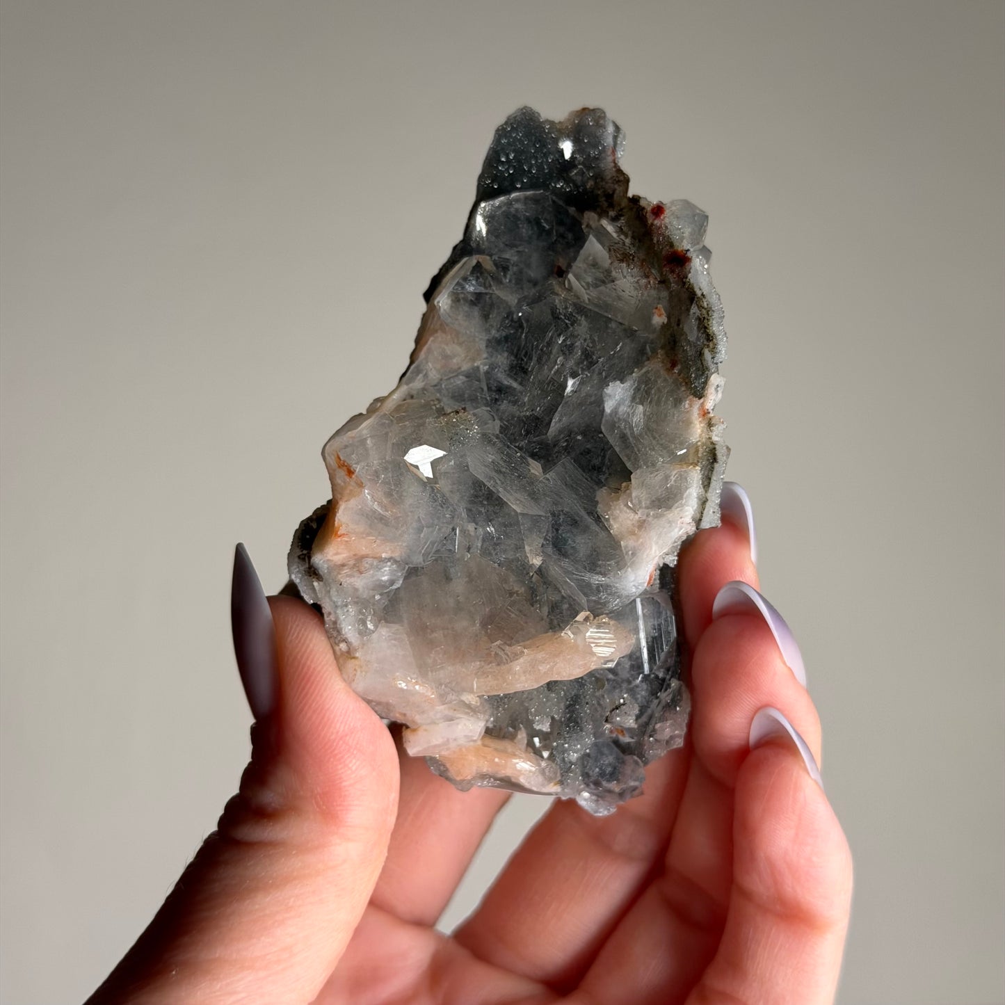 apophyllite with stilbite & black chalcedony h