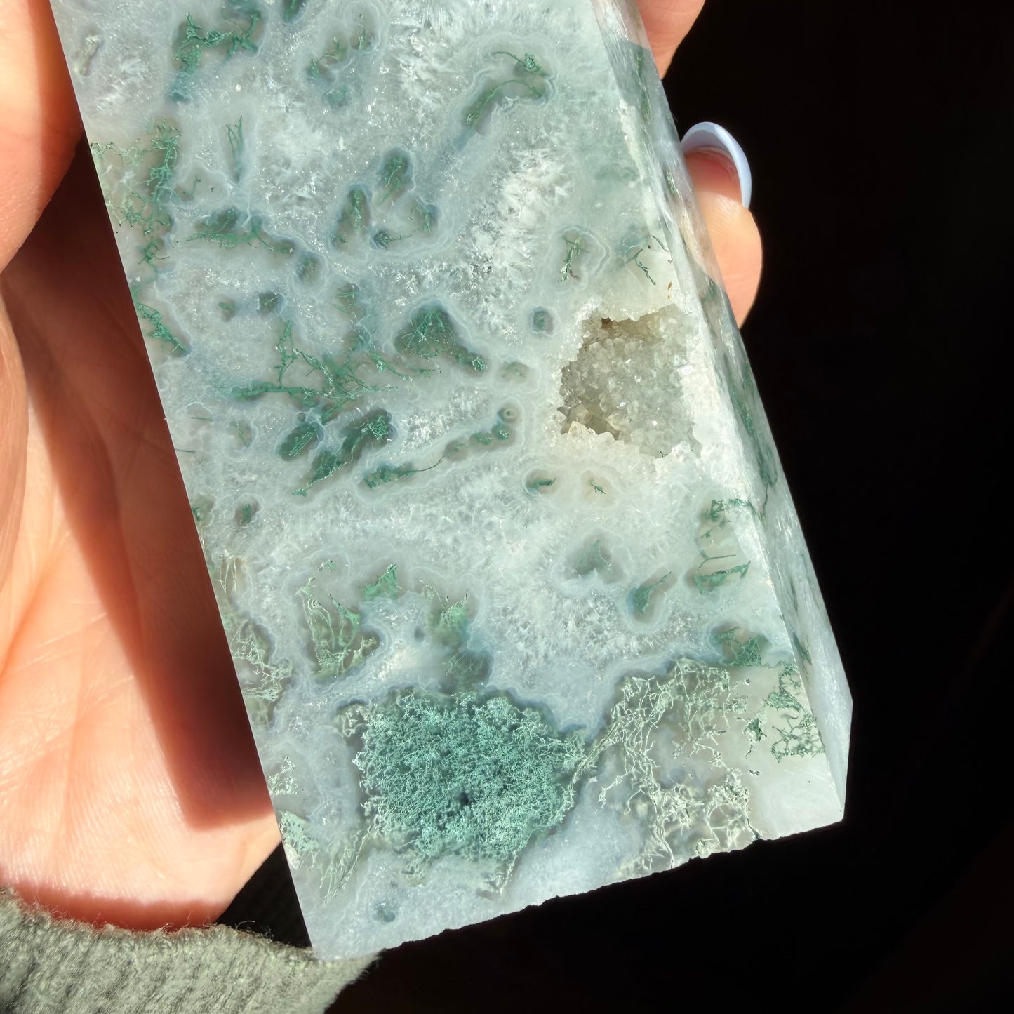 large moss agate tower