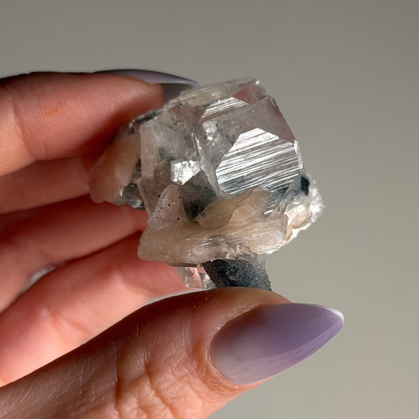 apophyllite with stilbite & black chalcedony n