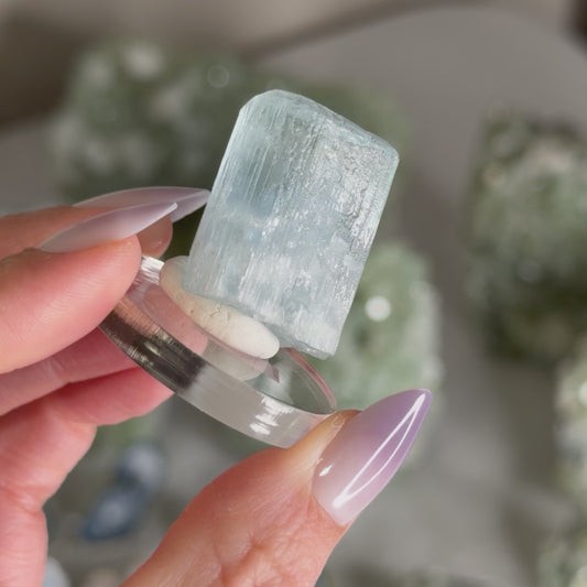 aquamarine