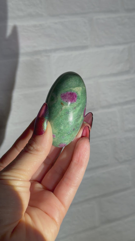 ruby in fuchsite shiva